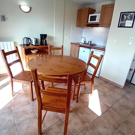 For 4 People In
